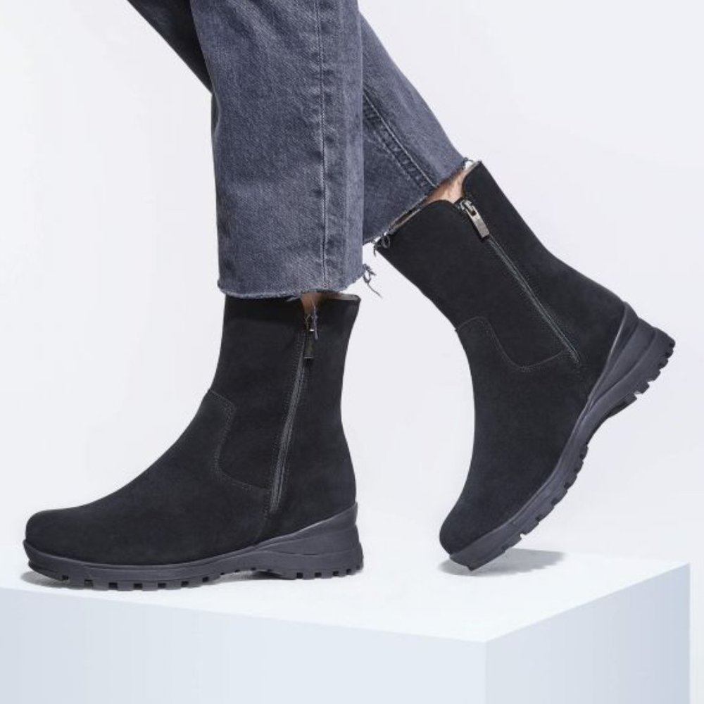 🎁 La Canadienne Amy Women's  Bootie